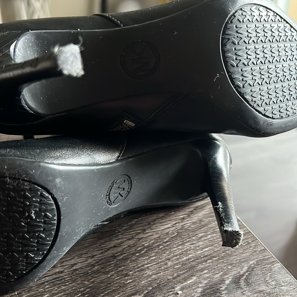 Michael Kors Boots - Picture 7 of 7